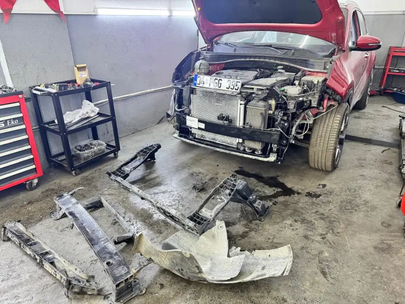 Oto servis çalışması