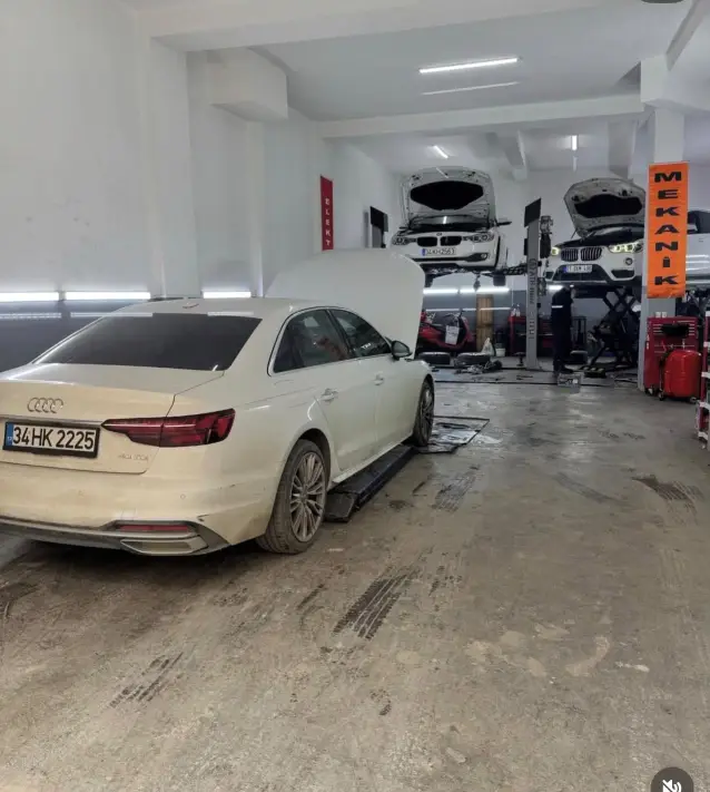 Oto servis çalışması