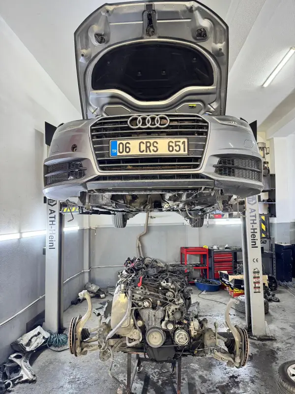 Oto servis çalışması