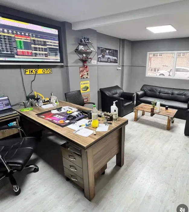 Oto servis çalışması