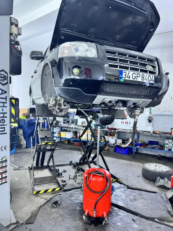 Oto servis çalışması